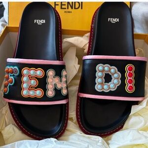 Fendi Flip Flop Leather Studded Logo Open Toe Size 39 missing a stud on the F